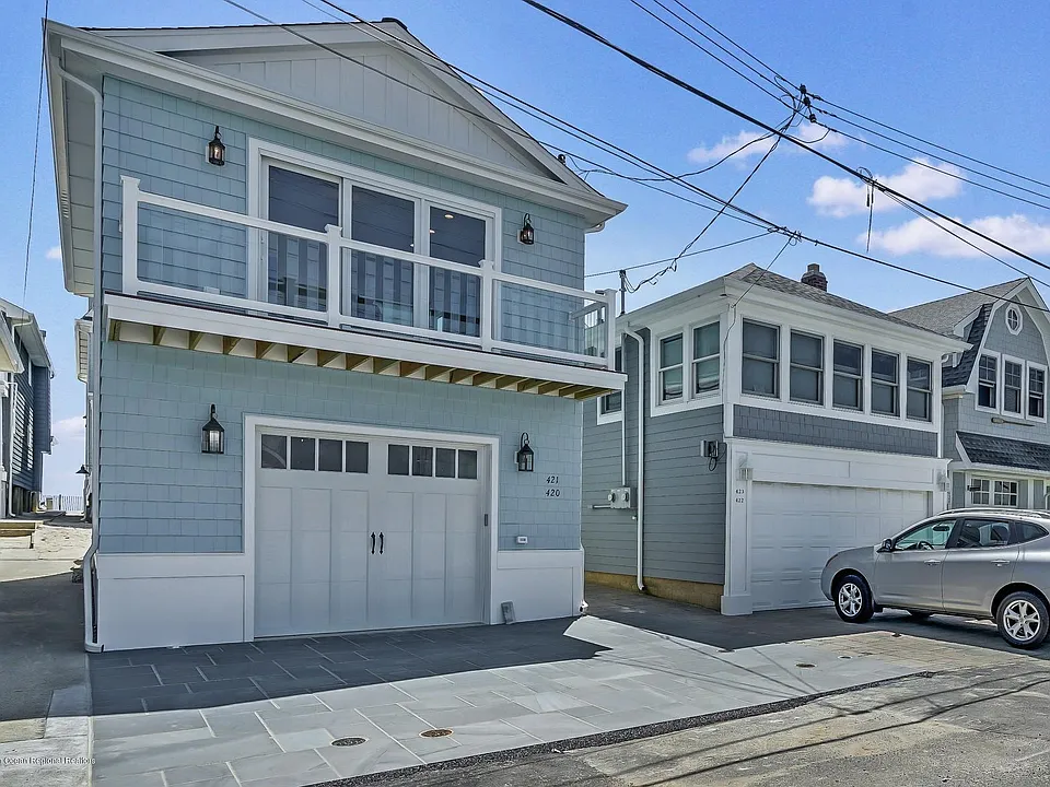 420 1st Ave