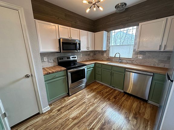 4th image of 1704 Flintshire St