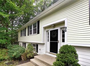 92 Mares Hill Rd, Ivoryton, CT 06442