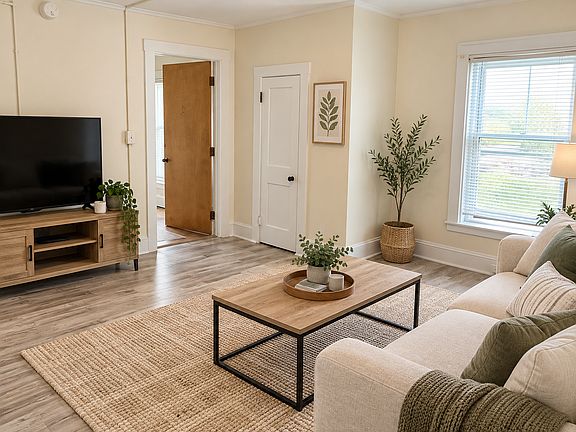 4th image of 84 College Ave #B