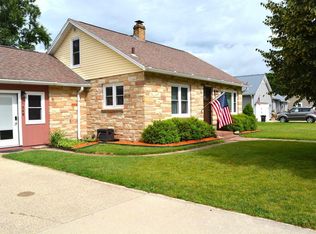 348 N Winsted St, Spring Green, WI 53588