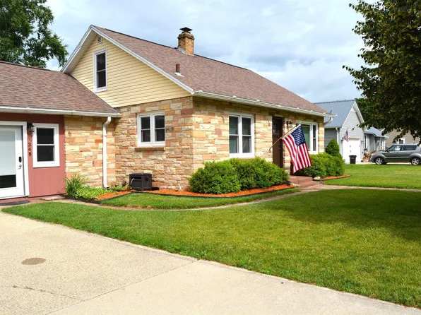 348 North Winsted Street, Spring Green, WI 53588