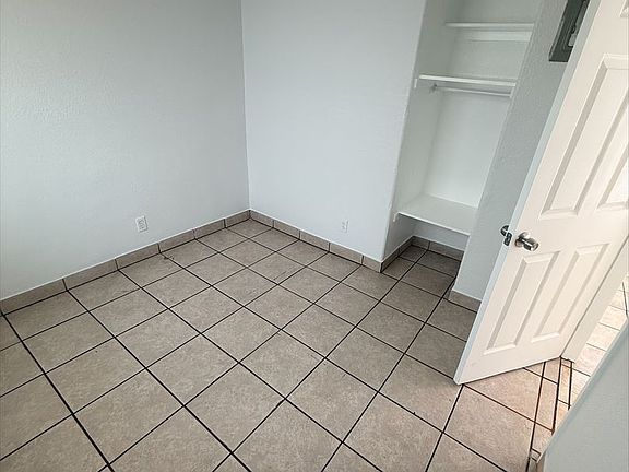 4th image of 842 Alamitos Ave APT 5
