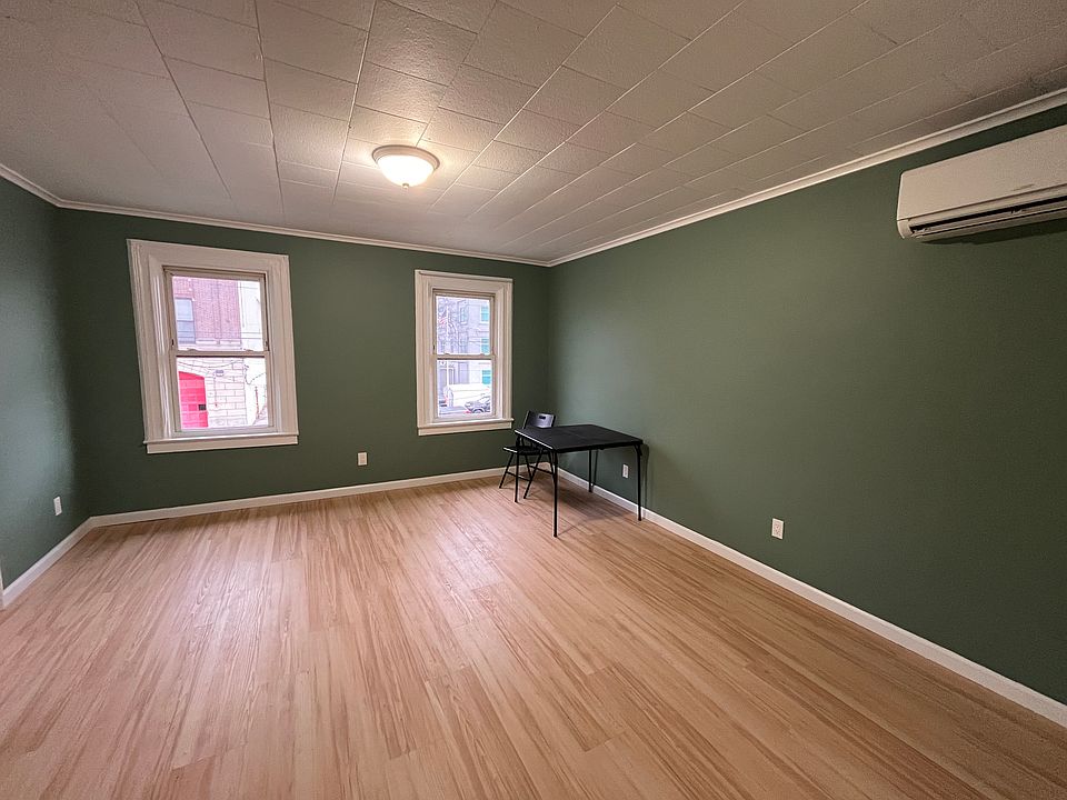 Living / Family Room