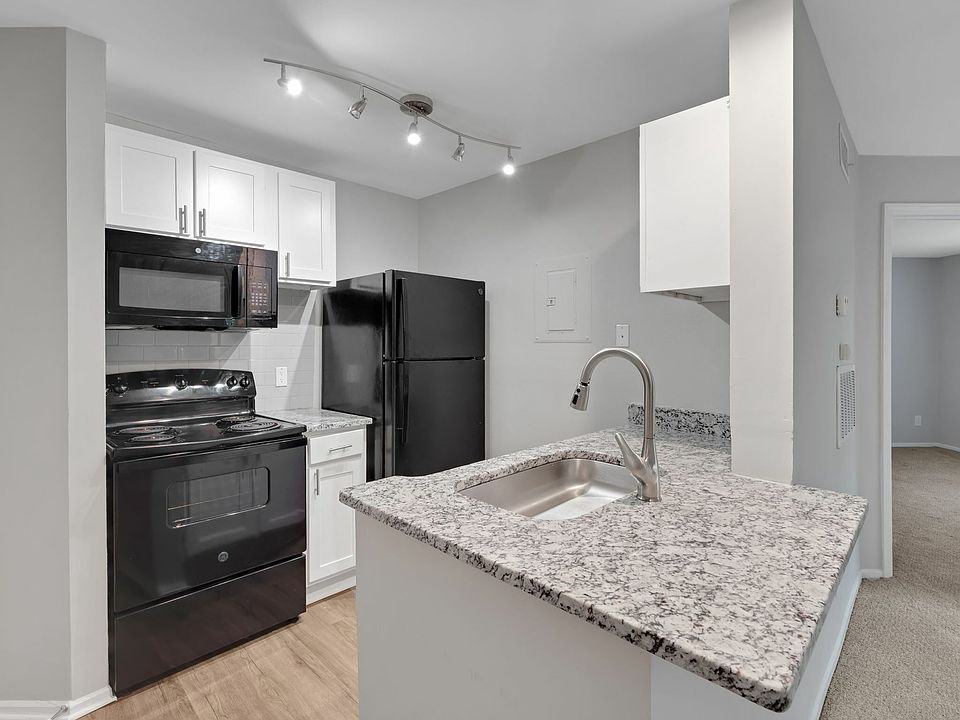 The Randolph- 1 Bed, 1 Bath