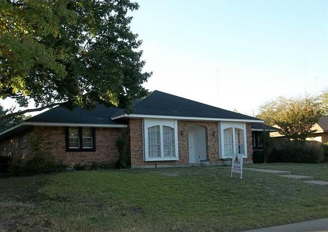 1st image of 804 Katherine Ct