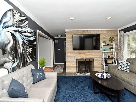 4th image of 2405 E 58th St