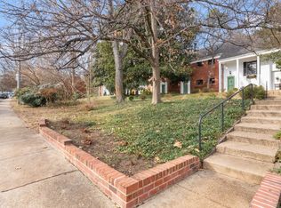 1649 Preston Rd, Alexandria, VA 22302