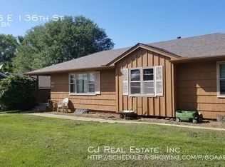 5926 E 136th St, Grandview, MO 64030