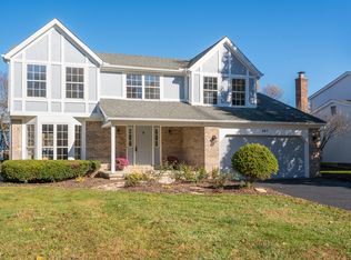 567 Glenside Ln, Powell, OH