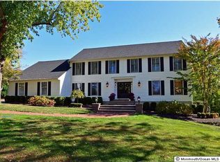 4 Sleepy Hollow Rd, Red Bank, NJ 07701