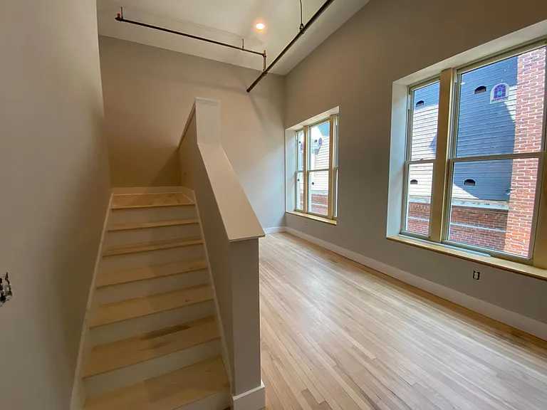 5 Washington St #304 — Photo 4
