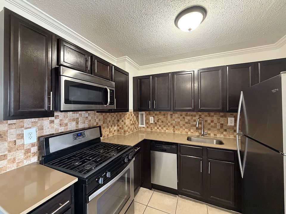 1st image of 42 E Sidney Ave #10P
