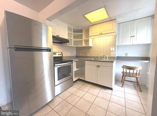 703 2nd St #B, Martinsburg, WV 25404