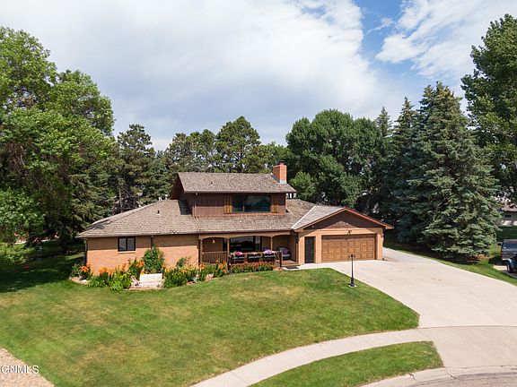 3rd image of 1524 Woodsman Pl