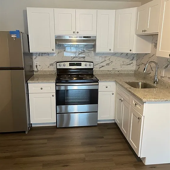 572 Cummins Hwy #1 — Photo 1