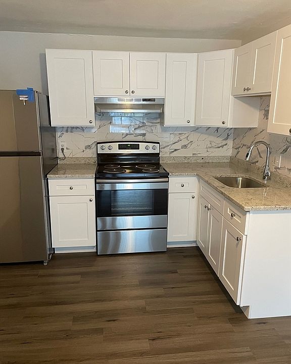 1st image of 572 Cummins Hwy APT 1