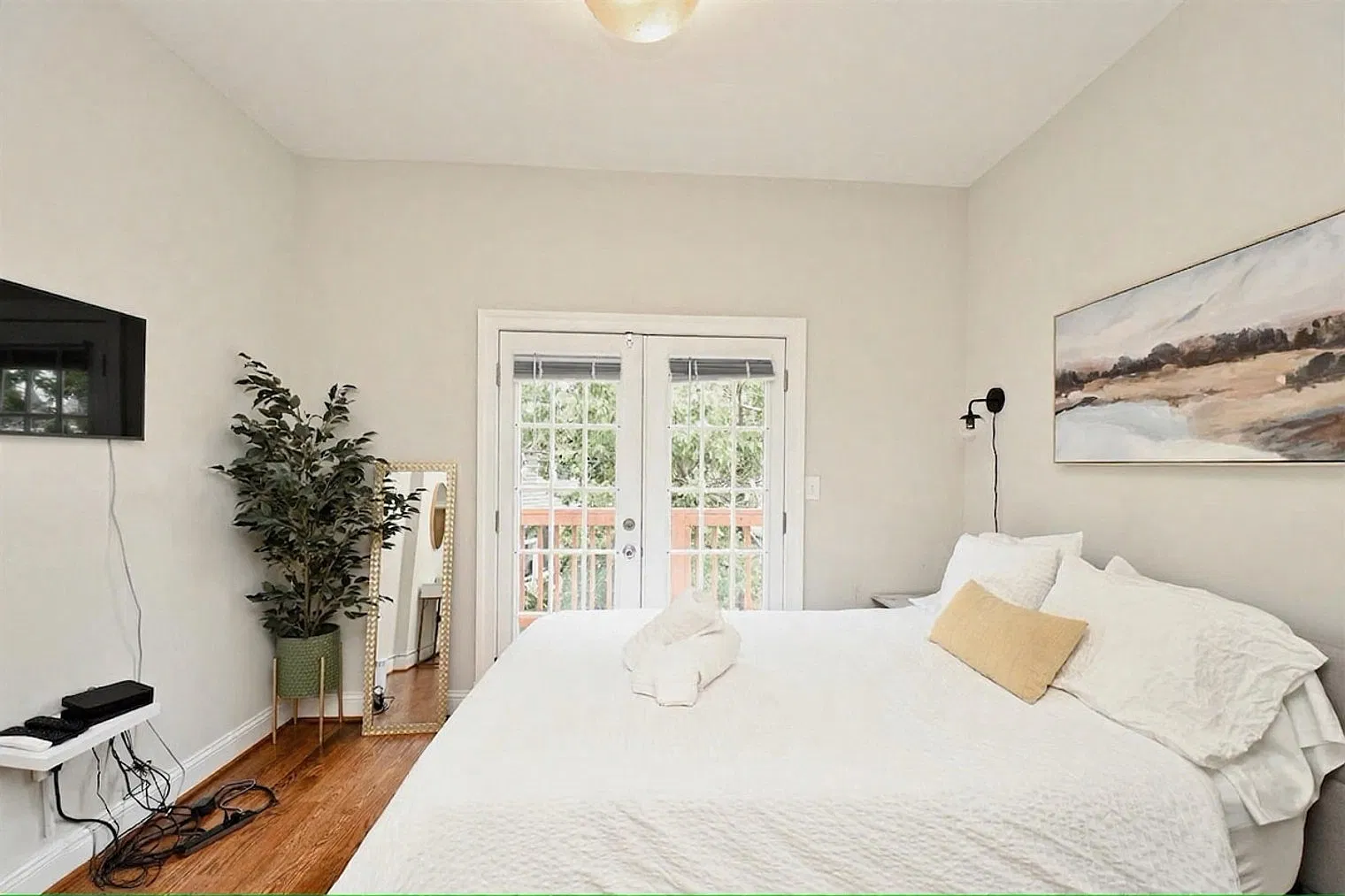 5 bed, 3.0 bath, $6,049 — Photo 4