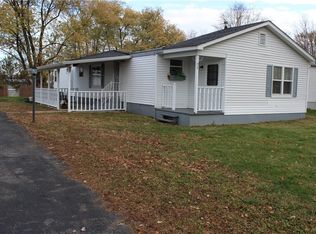 71 Ridgeway St, Greencastle, IN 46135