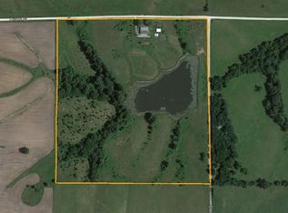 22144 Giraffe St, Callao, MO 63534