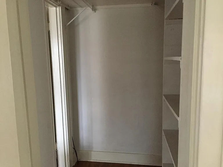2517 Grove Cir — Photo 3