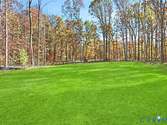 2nd image of 449 Sugar Fork Rd