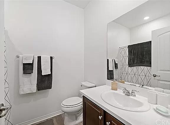 2nd image of 40403 Calle Real