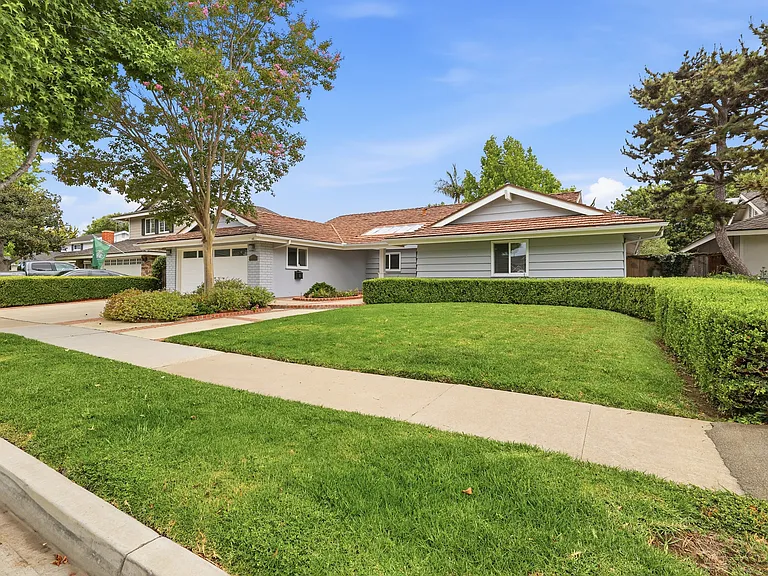 1970 Pelican Pl — Photo 39