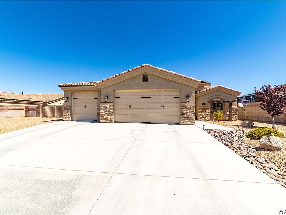 1st image of 3447 Laramie Avenue