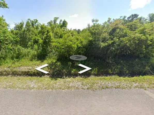 210 Chartres St, Bay Saint Louis, MS 39520