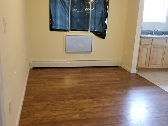 2nd image of 3235 Hering Ave