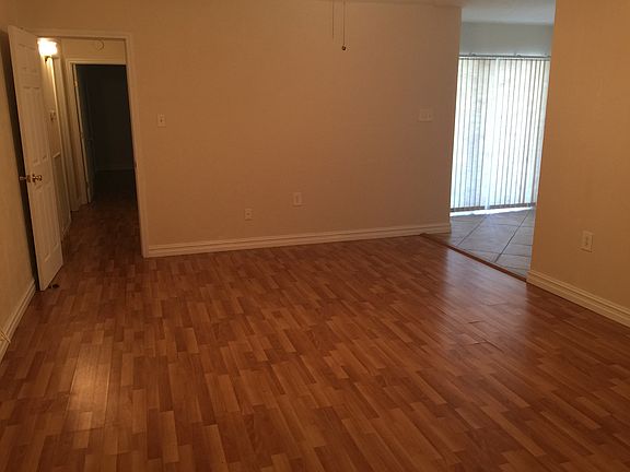 Den leading to bedrms
