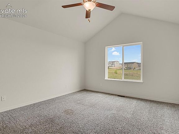 4th image of 9823 Fairway Glen Dr