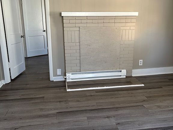 5th image of 2106 Allin St