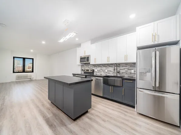 211 Baldwin Avenue 207 image 1 of 27