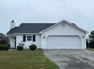 114 Glenwood Dr, Hubert, NC 28539