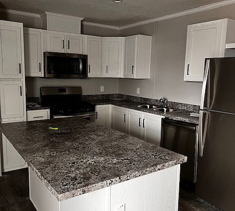 2nd image of 333 E Lakewood Blvd #143