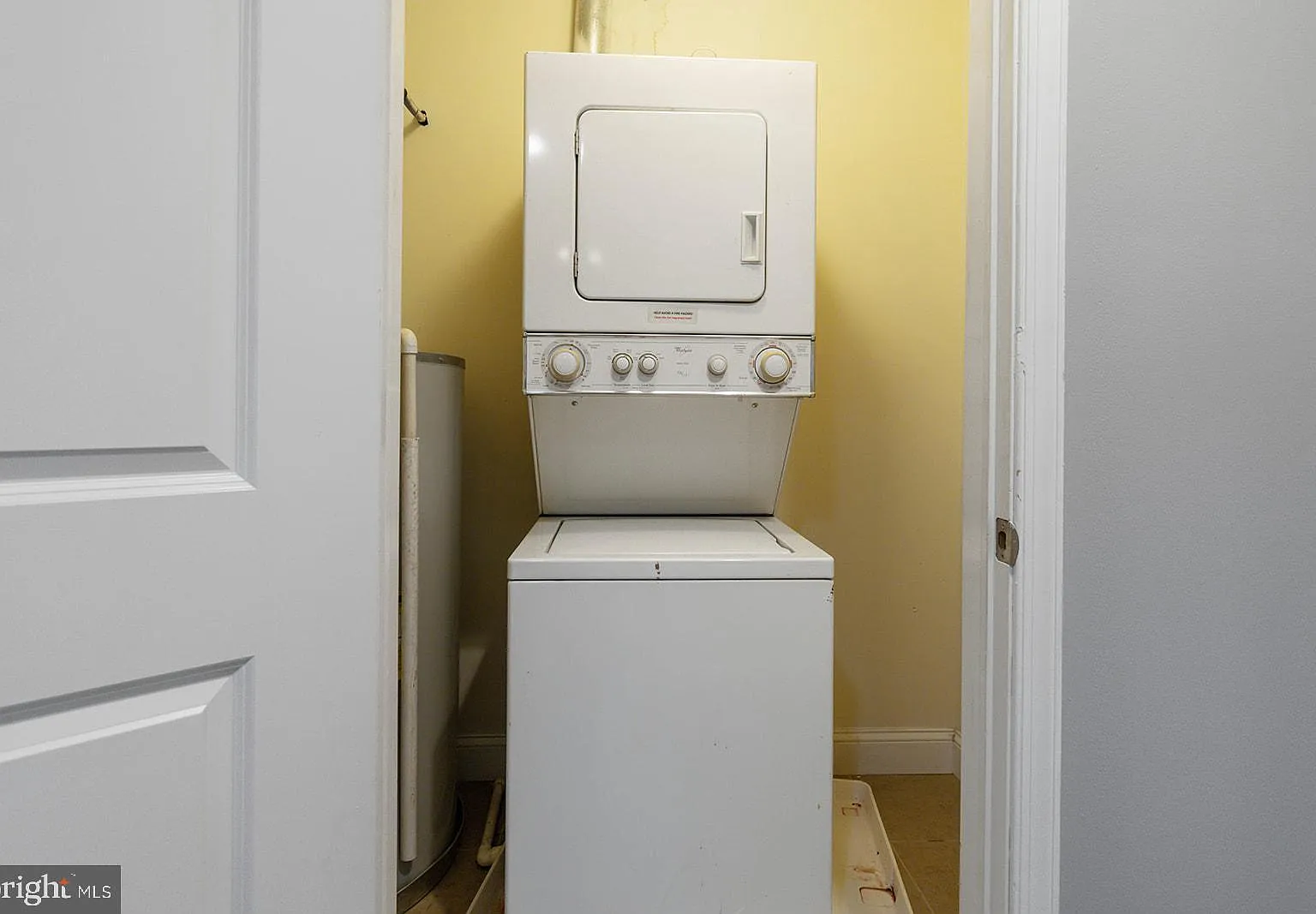 3 bed, 2252 sqft, $1,400 — Photo 4