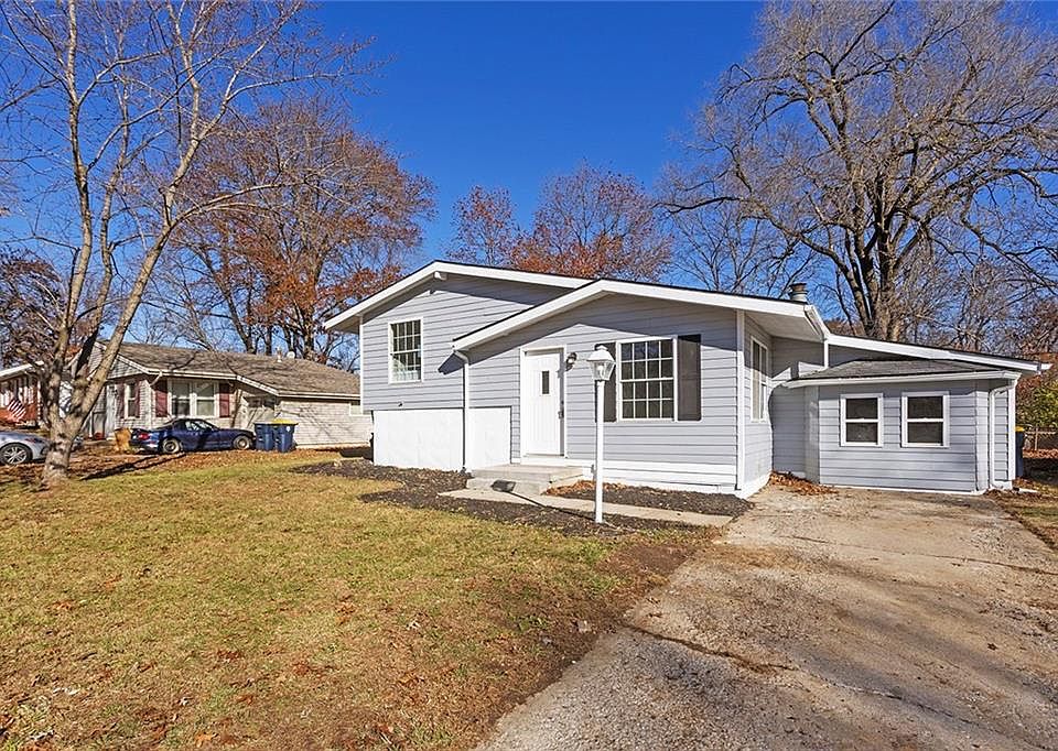 1st image of 5428 NE 43rd Ter