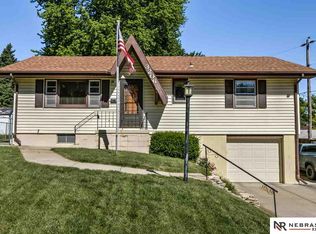 3206 S 90th St, Omaha, NE 68124