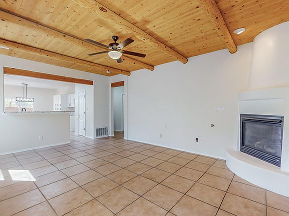 5th image of 3797 Candelarias Ln NW