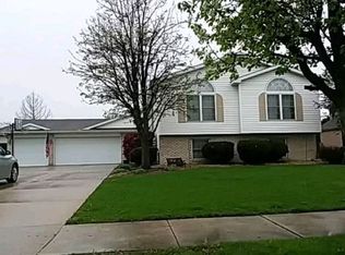 6920 Hawk Dr, Schererville, IN 46375