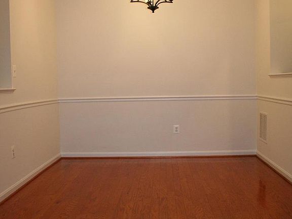 4th image of 113 Whiskey Creek Cir