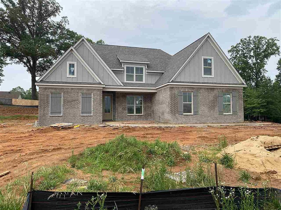 1st image of 90 Country Brook Dr