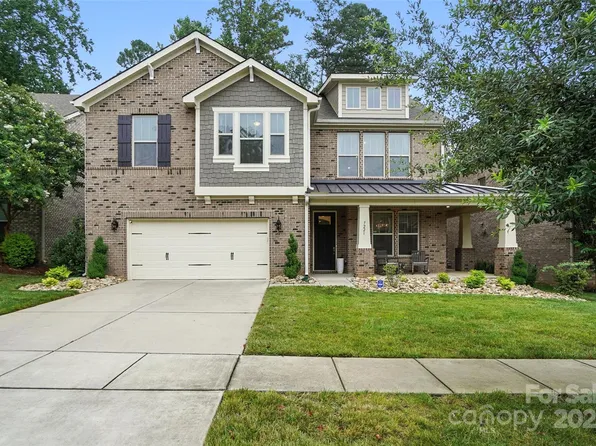 7221 Avoncliff Dr, Charlotte, NC 28270