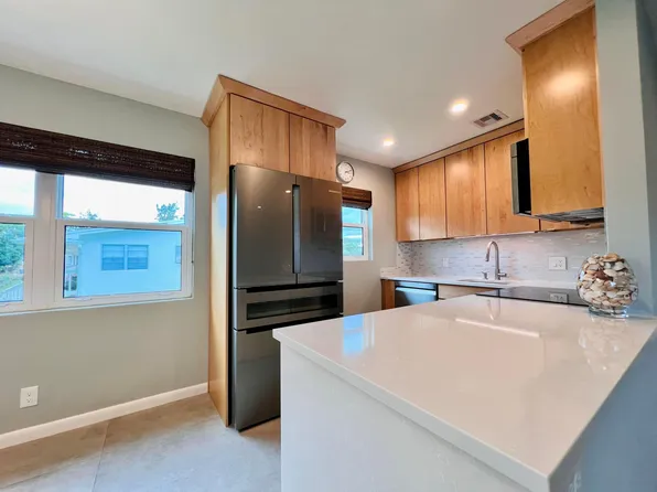 105 Camden E, West Palm Beach, FL 33417