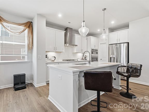 5th image of 4011 Vista Pine Dr