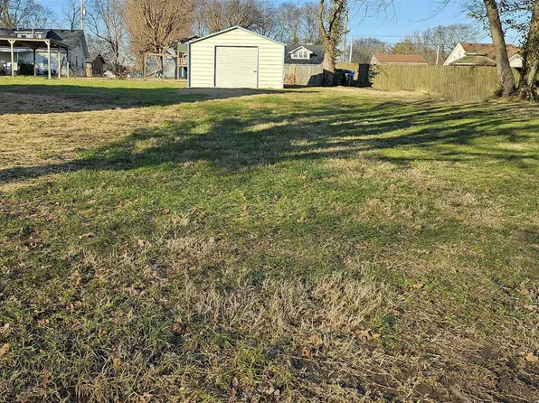 528 W Washington St, Franklin, KY 42134