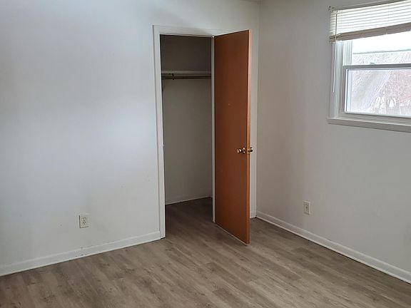 3rd image of 243 River Ln APT 5