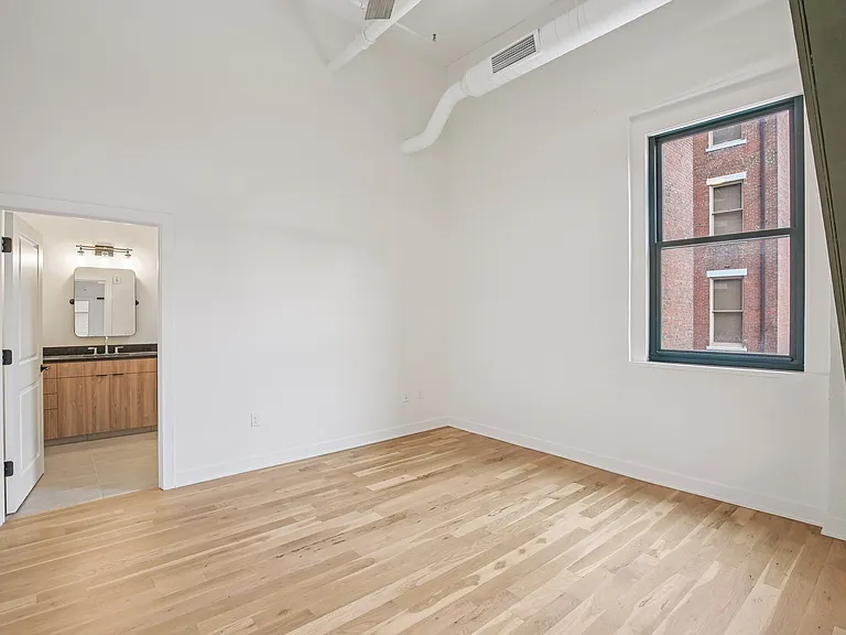 The Marshall Lofts — Photo 14